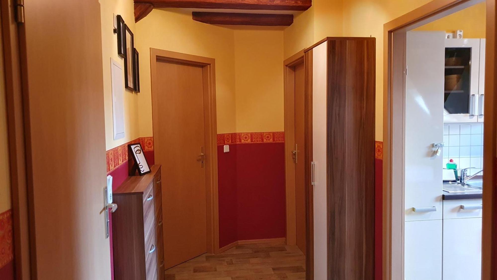 Ferienwohnung Im Gutshof Direkt Gegenueber Dem Schloss, Rhododendronpark Mit Terrasse Und Wlan Kromlau Buitenkant foto