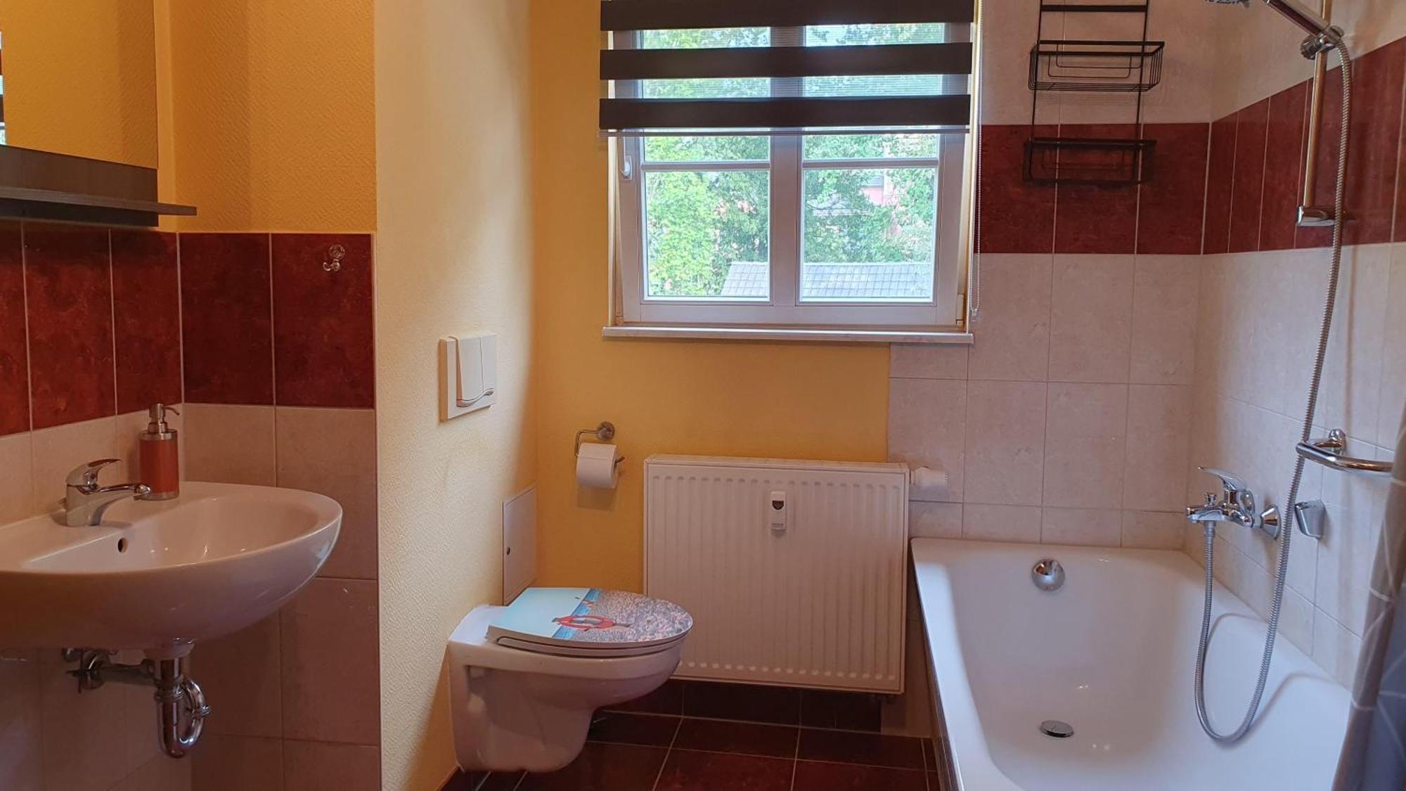 Ferienwohnung Im Gutshof Direkt Gegenueber Dem Schloss, Rhododendronpark Mit Terrasse Und Wlan Kromlau Buitenkant foto